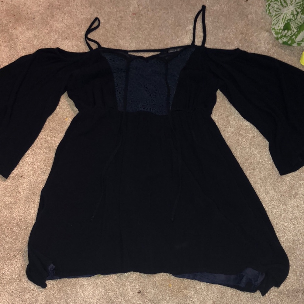 Dark blue blouse w flair sleeves